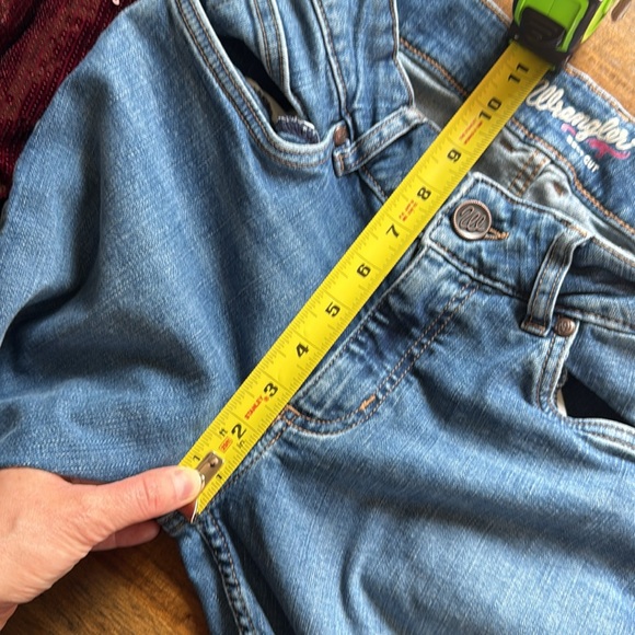 Wrangler Women's Boot Cut Jeans in Blue 7x34 - Picture 7 of 8